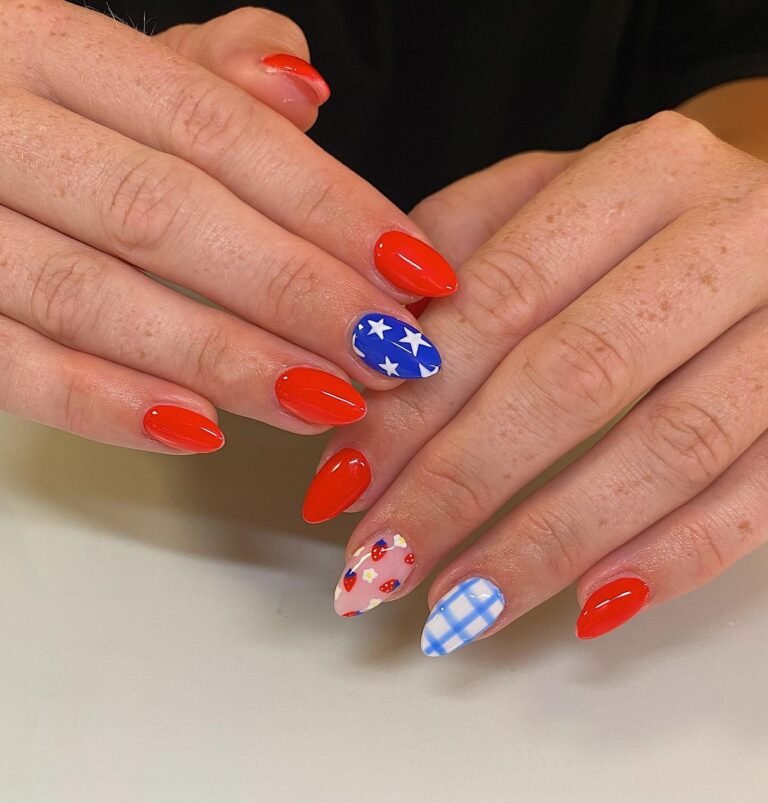 Trendy Fourth of July Nails for a Fun and Festive Manicure