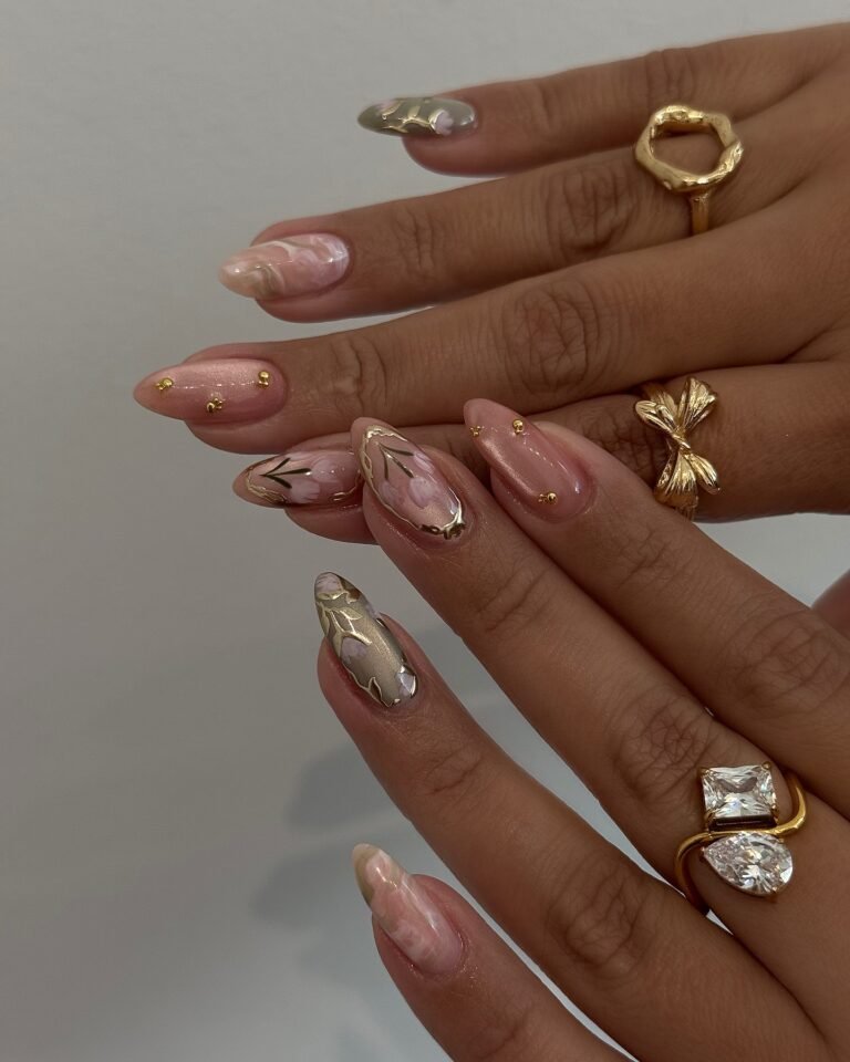 Beautiful Tulip Nail Art Ideas for a Fresh Floral Nails Look