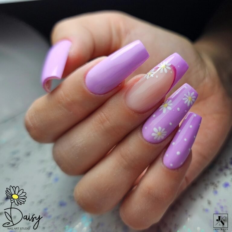 20+ Stunning Purple Spring Nails for a Cute and Elegant Manicure
