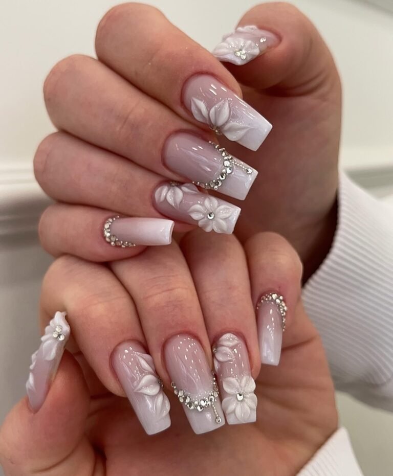 30 Chic White Spring Nails for a Clean and Classy Style