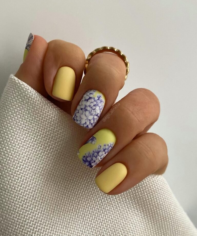 Yellow Nails So Chic, They’ll Instantly Upgrade Your Whole Look